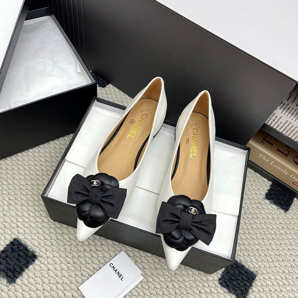 CC Logo Bow with Camellia Ballerina Flats Black White Cowhide Sheepskin 427021