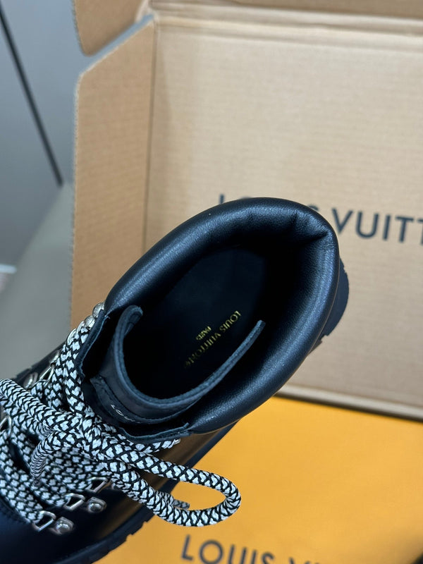 Stivali LV Ruby Flat Ranger in pelle di vitello nera