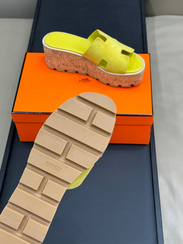 HM 25C Eze 30 Sandal Yellow Suede 212717