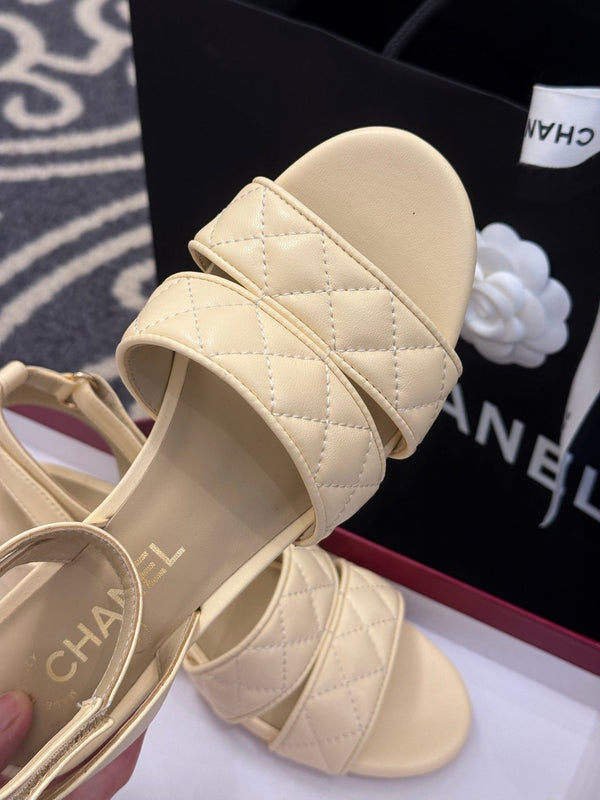 CC 25SS Honey Sandals 5cm Beige Lambskin 319634