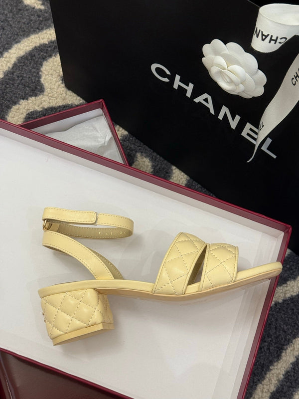 CC 25SS Honey Sandals 5cm Beige Lambskin 319634