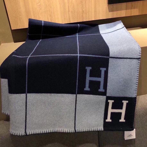 HM Blanket Dark Blue White Wool Cashmere