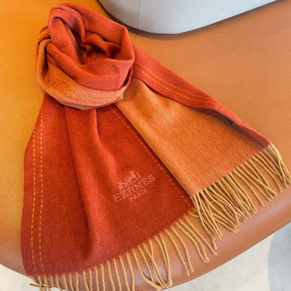 UNIE BRODEE GM MUFFLER IN SCARLET RED CASHMERE