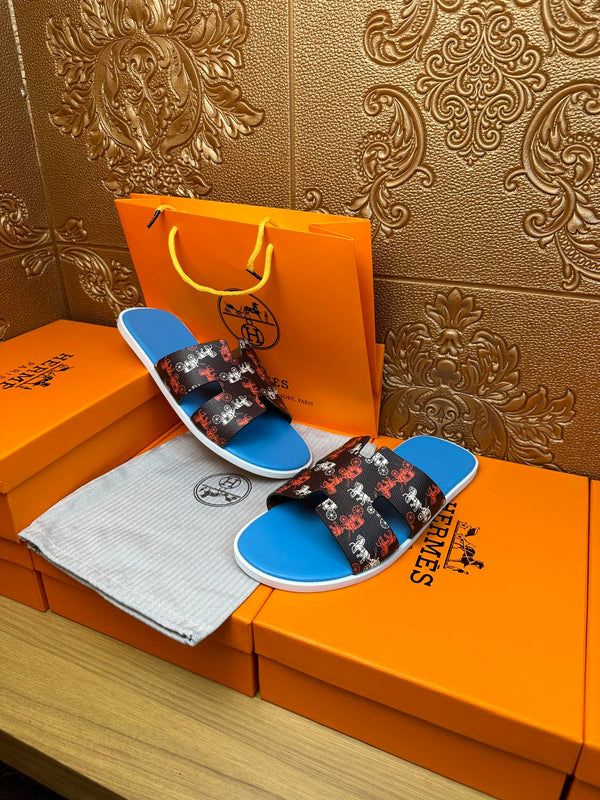 HM IZMIR SANDAL LAPIS AND BLACK CALFSKIN WITH HORSE MOTIF