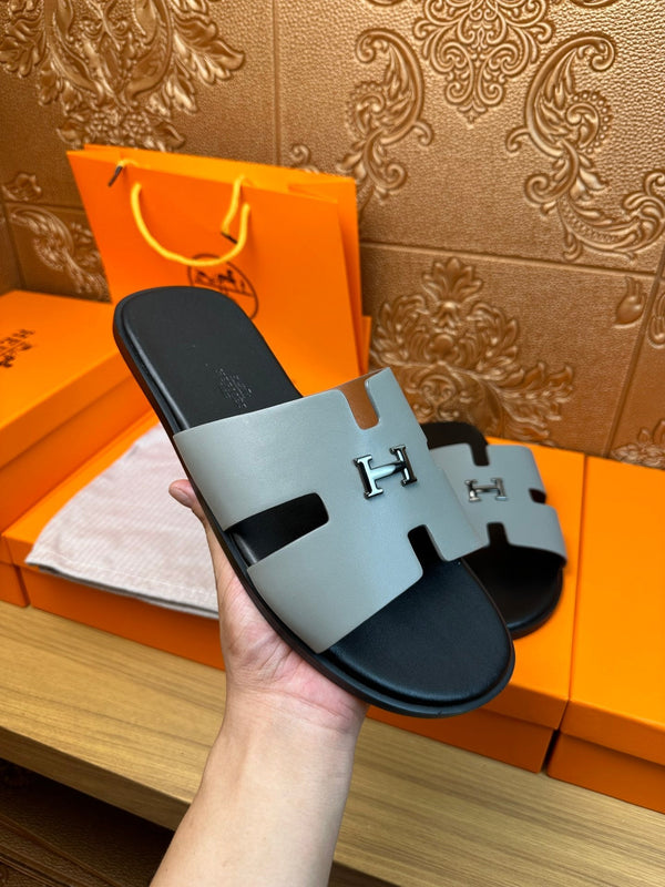 HM IZMIR H-BUCKLE SANDAL STONE CALFSKIN