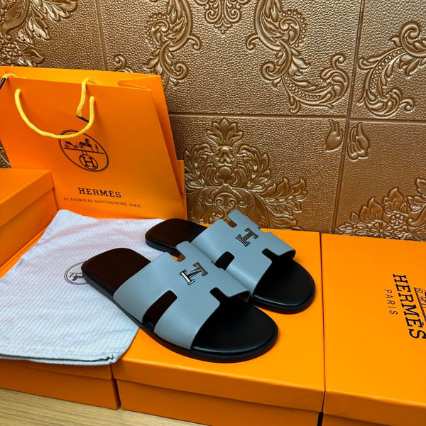 HM IZMIR H-BUCKLE SANDAL STONE CALFSKIN