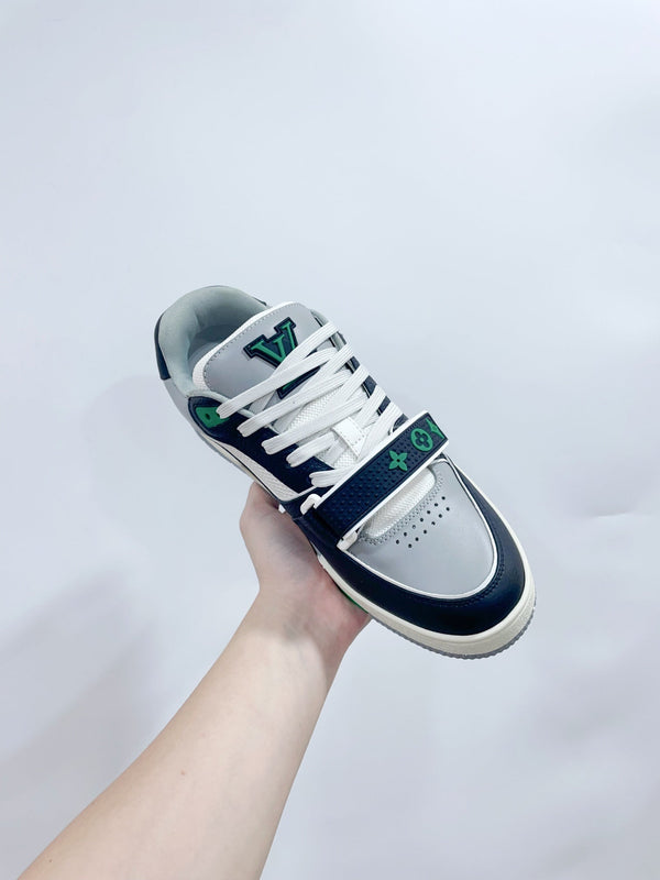 LV Trainer Sneaker con cinturino in velcro verde nero in pelle bovina