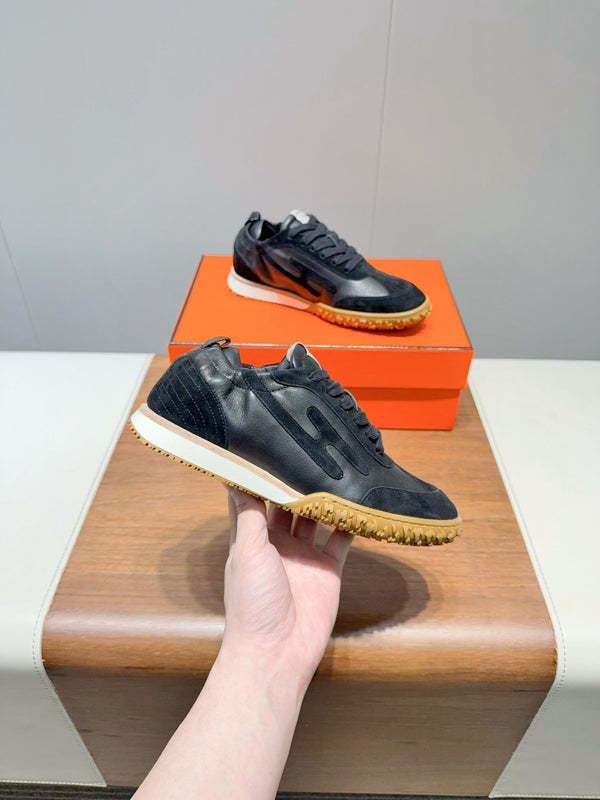 Sneaker HM Jet in pelle scamosciata nera 317312