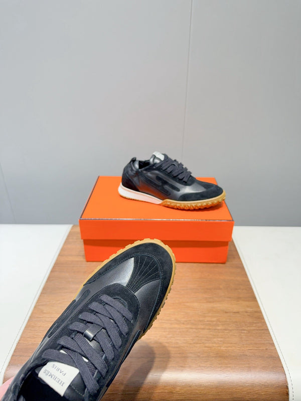 Sneaker HM Jet in pelle scamosciata nera 317312