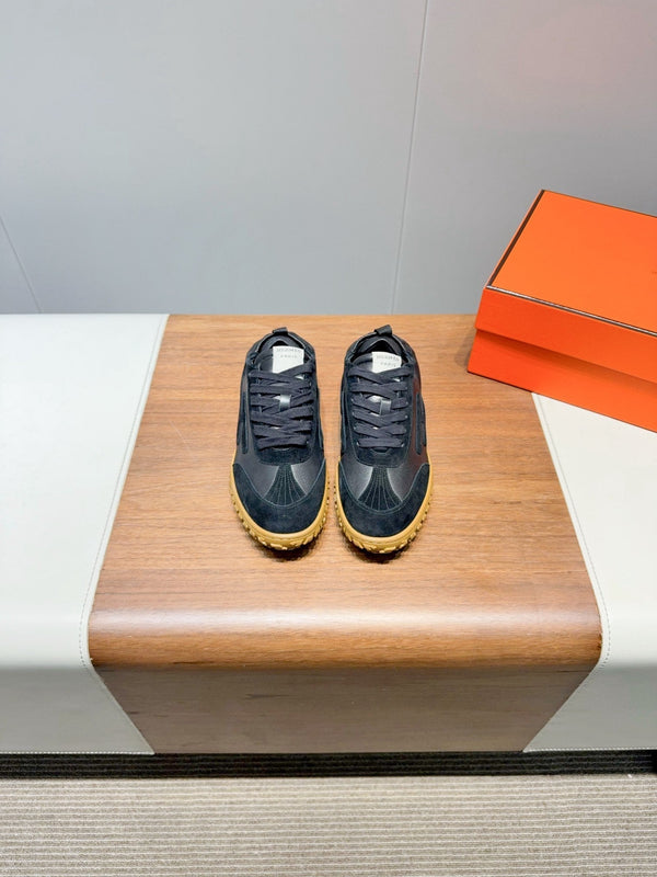 Sneaker HM Jet in pelle scamosciata nera 317312