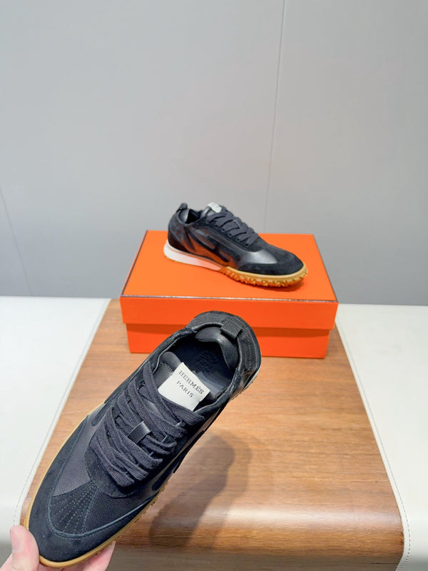 Sneaker HM Jet in pelle scamosciata nera 317312