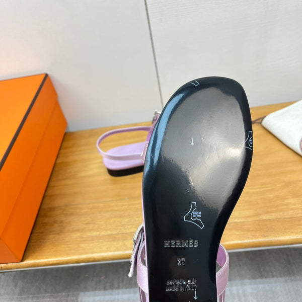 SANDALO CON FIBBIA IN PELLE DI VITELLO LAVANDA