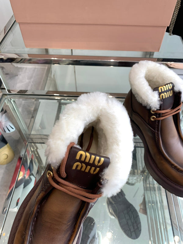 Miu Short Wool Boots Earth Brownopen-Hemmed Cowhide
