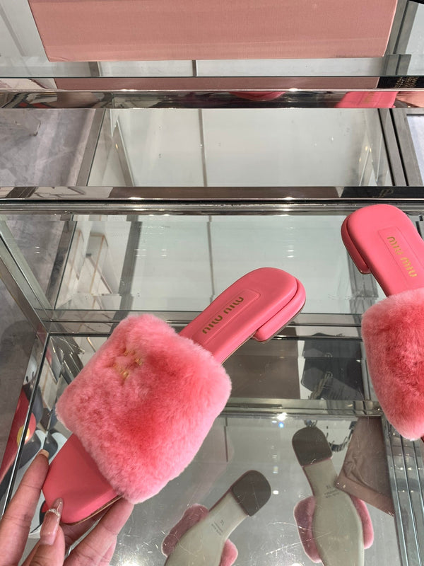 Miu Slippers Pink Super Soft Wool