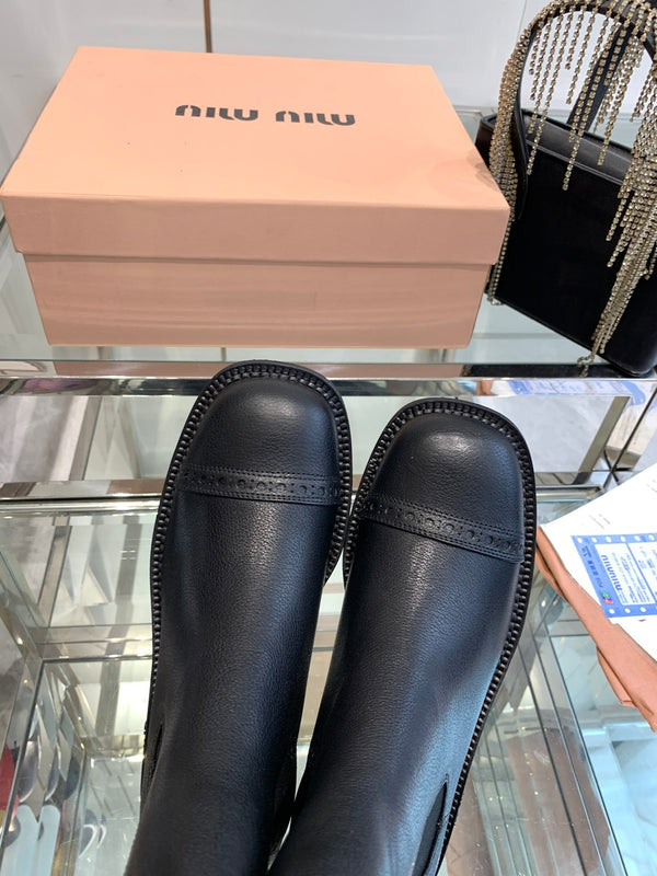 Miu Boots Black Vegetable Blended Cowhide