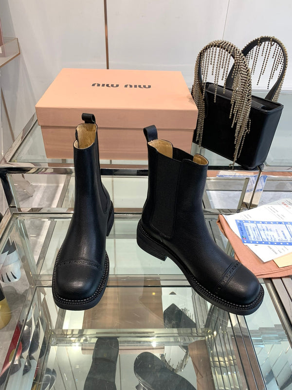 Miu Boots Black Vegetable Blended Cowhide