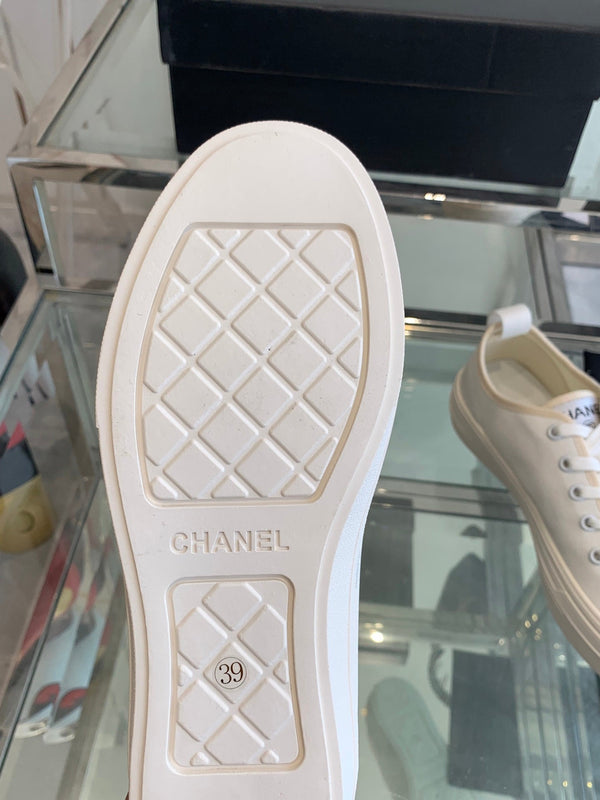 CC Sneaker White Canvas 203263