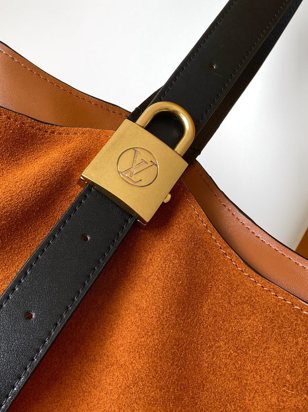 LV Low Key Hobo MM BAg Brown Cognac Suede 268169