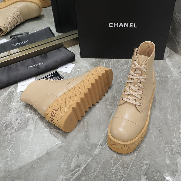 CC 24 Interlocking Logo Combat Boots 100mm Beige Lambskin 432651