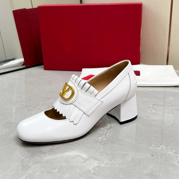 VT 25 Signature Heeled Loafer Ivory Calf Leather 293940