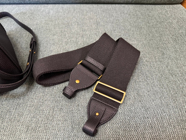 VALENTINO small 19 handbag black calfskin 538538