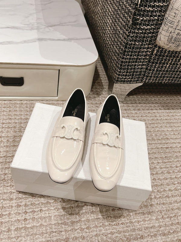 TRIOMPHE LOAFER IN WHITE PATENT CALFSKIN