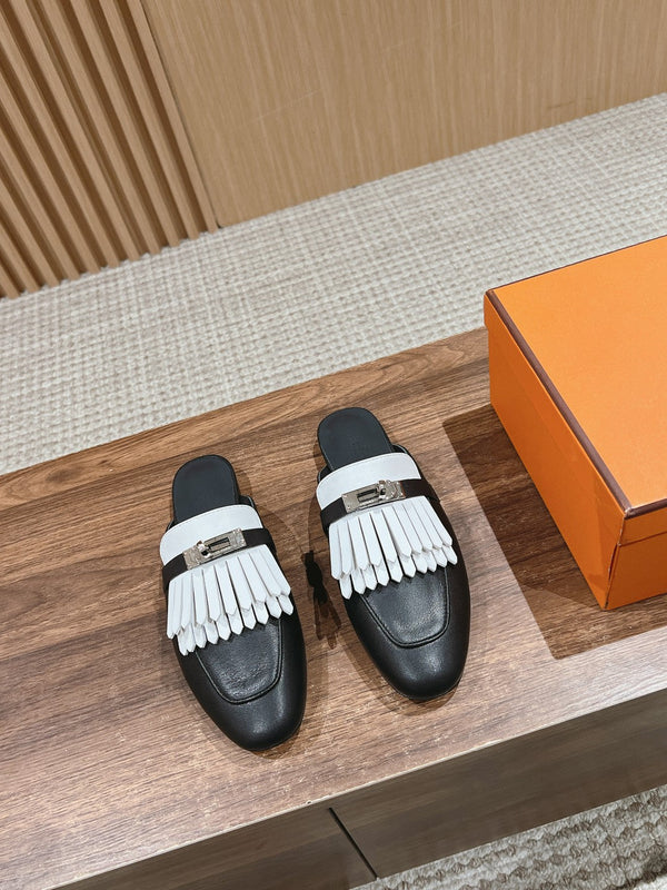 OZ Mule con frange nere/bianche