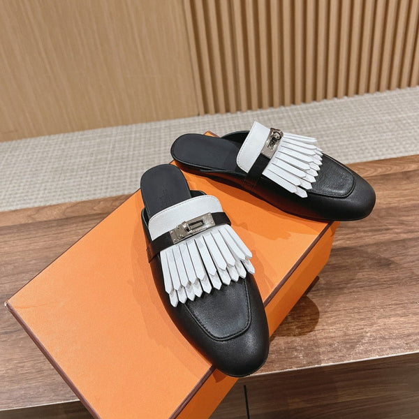 OZ Mule con frange nere/bianche