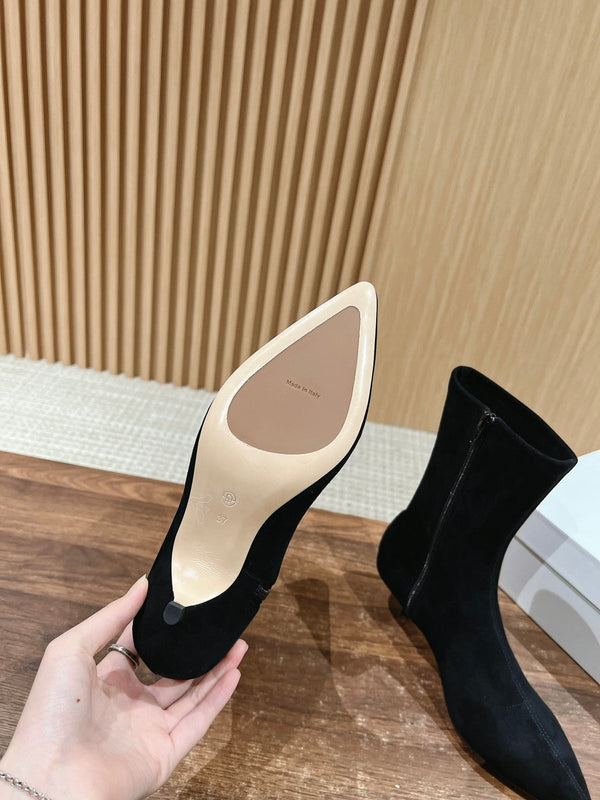 The Row Pointed-toe Ankle Boots 35mm Black Suede 427976