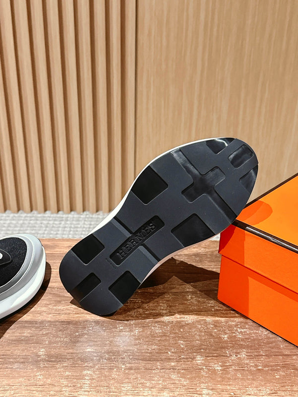 Sneaker HM Gramme in rete nera 317600