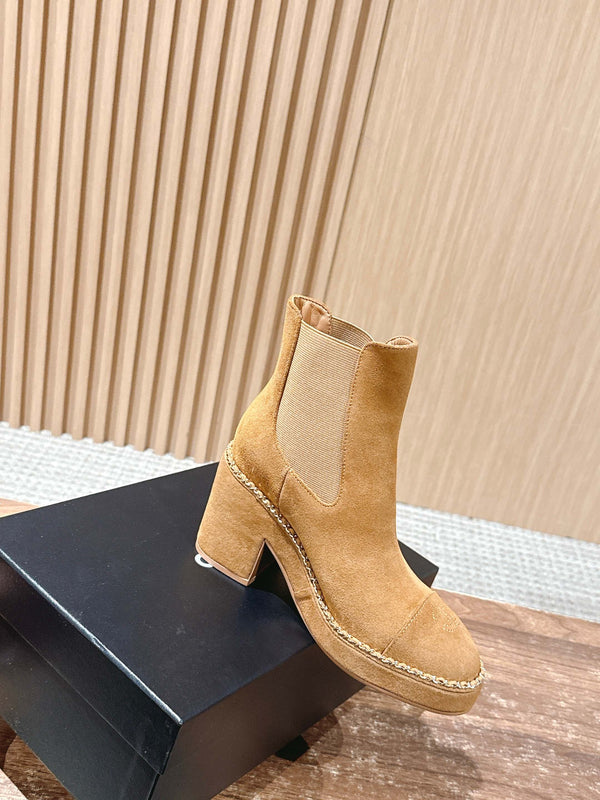 CC 25 Chelsea Ankle Boots With Chain 85mm Beige Suede 428221