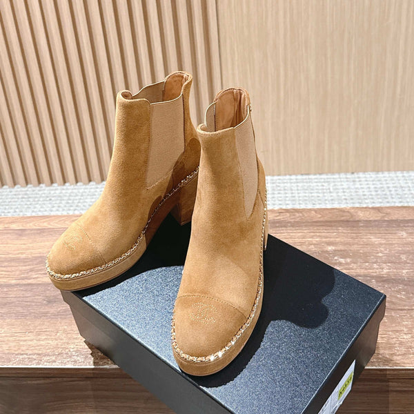 CC 25 Chelsea Ankle Boots With Chain 85mm Beige Suede 428221