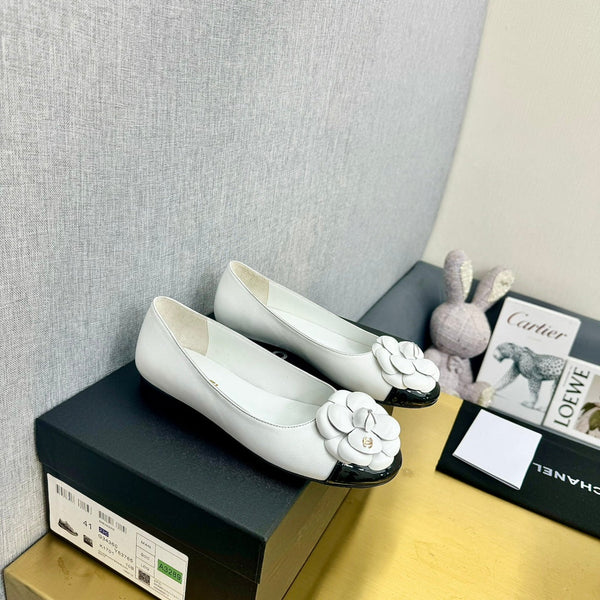 CC Loafers White Leather Mix Floral Pattern 297797