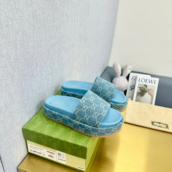 GG PLATFORM SLIDE SANDAL SKY CANVAS