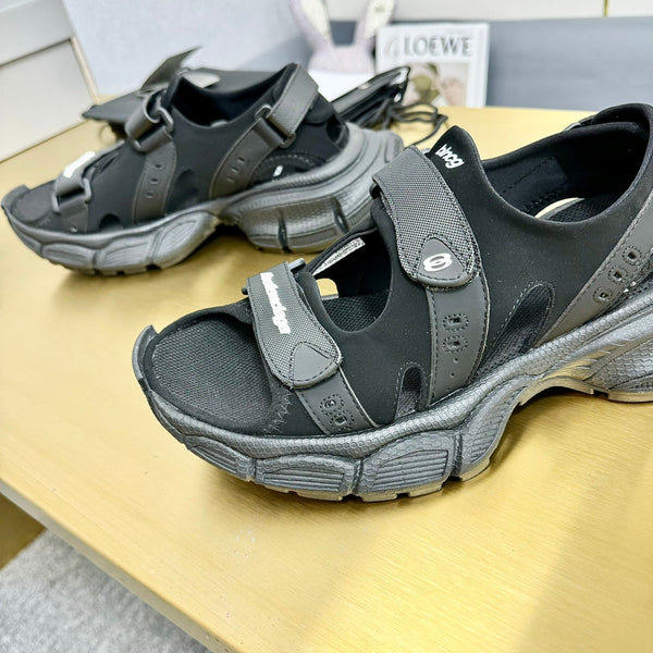 SANDALI SPORTIVI 3XL IN POLIURETANO, POLIESTERE E TPU NERO