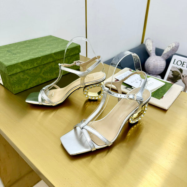 MEDIUM-HEEL SANDAL IN SILVER CALFSKIN WITH RHINSTONES