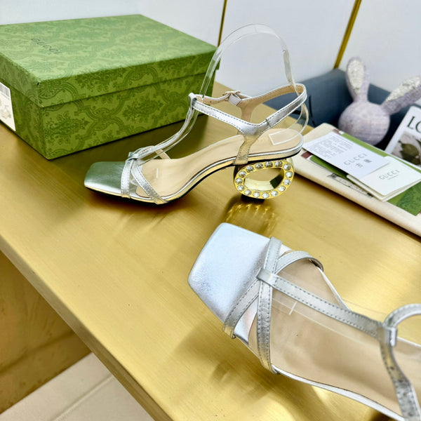 MEDIUM-HEEL SANDAL IN SILVER CALFSKIN WITH RHINSTONES