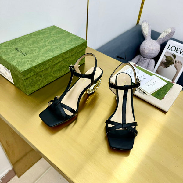 MEDIUM-HEEL SANDAL IN BLACK CALFSKIN WITH RHINSTONES