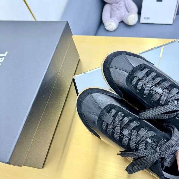 CC SNEAKER IN BLACK CALFSKIN AND SUEDE