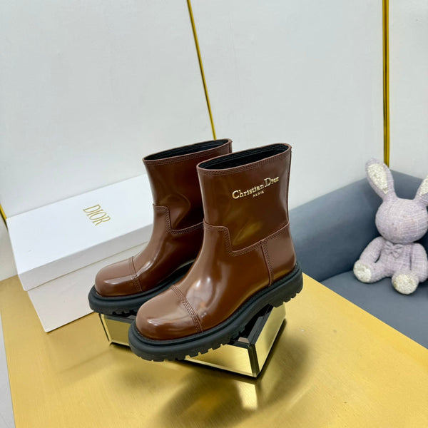 CD Ankle Boot In Glossy Brown Red Cowhide 111760