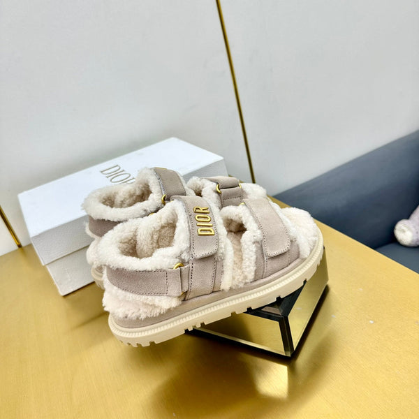 Dioract Sandal In Light Grey Suede And Wool Fleece Lining 111044