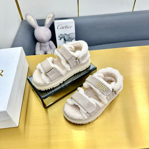 Dioract Sandal In Light Grey Suede And Wool Fleece Lining 111044