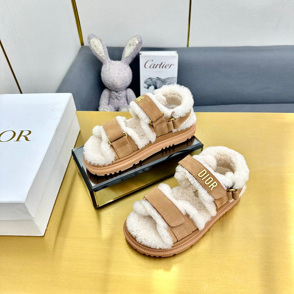 Dioract Sandal In Brown Suede And Wool Fleece Lining 111048