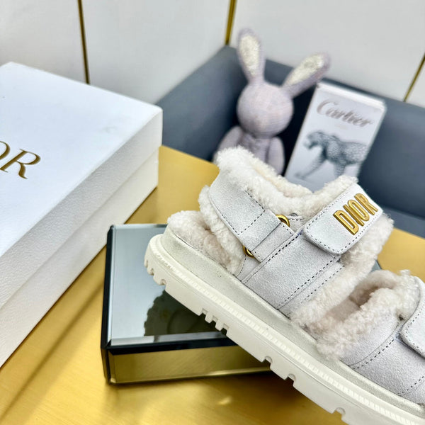 Dioract Sandal In White Suede And Wool Fleece Lining 111050