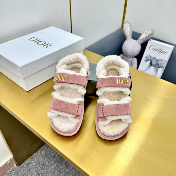 Dioract Sandal In Rose Pink Suede And Wool Fleece Lining 111052