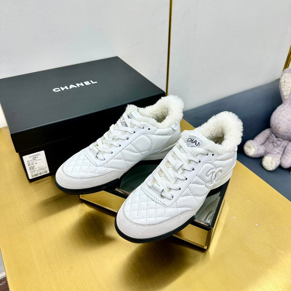CC Low Sneaker White Wool Cowhide413858