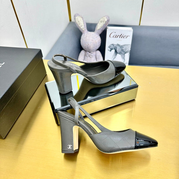 cc slingback pumps 90 in grey lambskin and black patent calfskin 137452