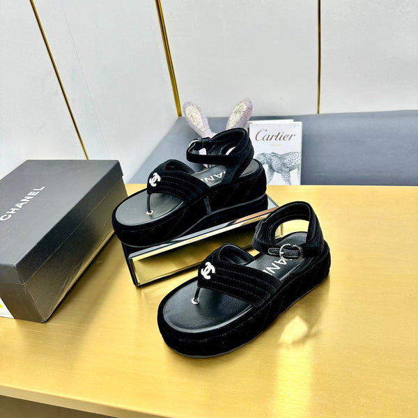 GROSGRAIN SANDAL IN BLACK VELVET