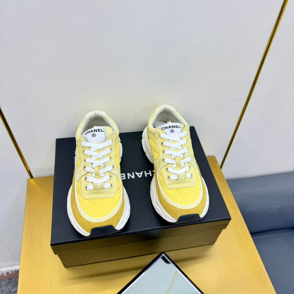 DAD SNEAKER IN AMBER YELLOW LAMBSKIN AND SUEDE