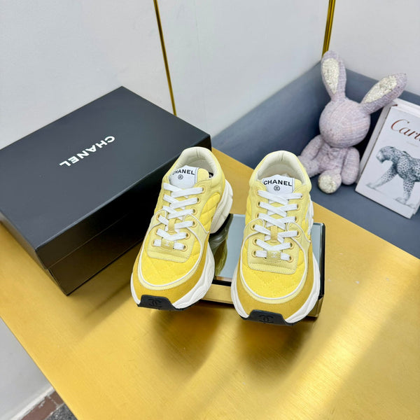 DAD SNEAKER IN AMBER YELLOW LAMBSKIN AND SUEDE